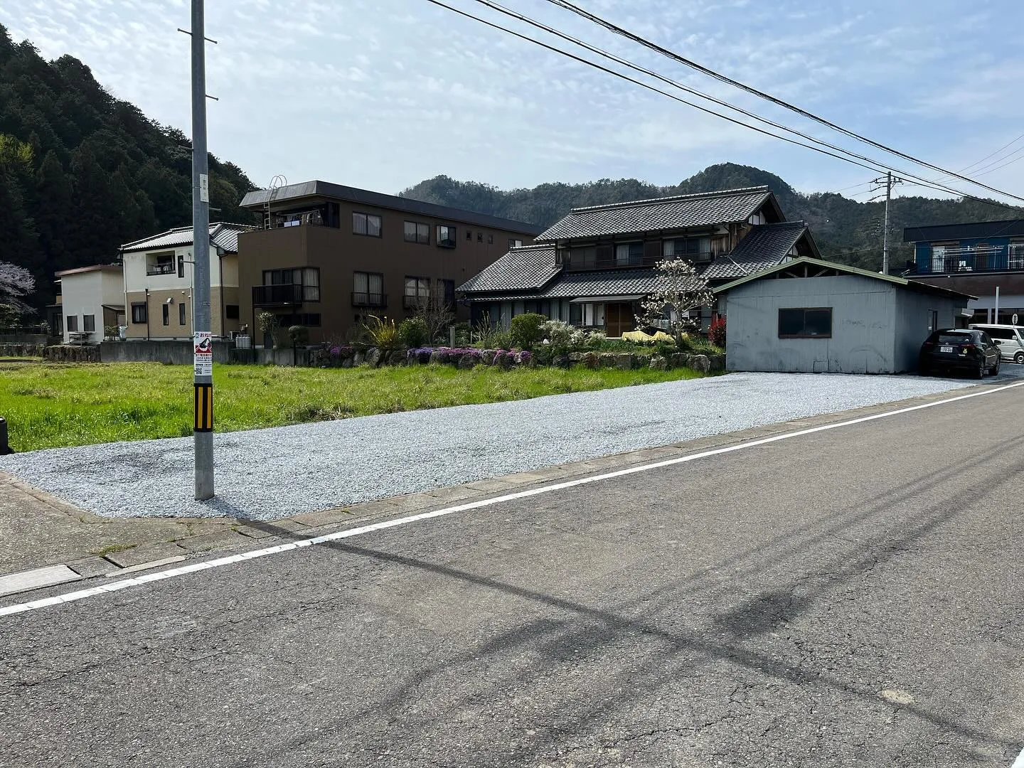 草むら撤去　抜根　ゴミ収集からの整地