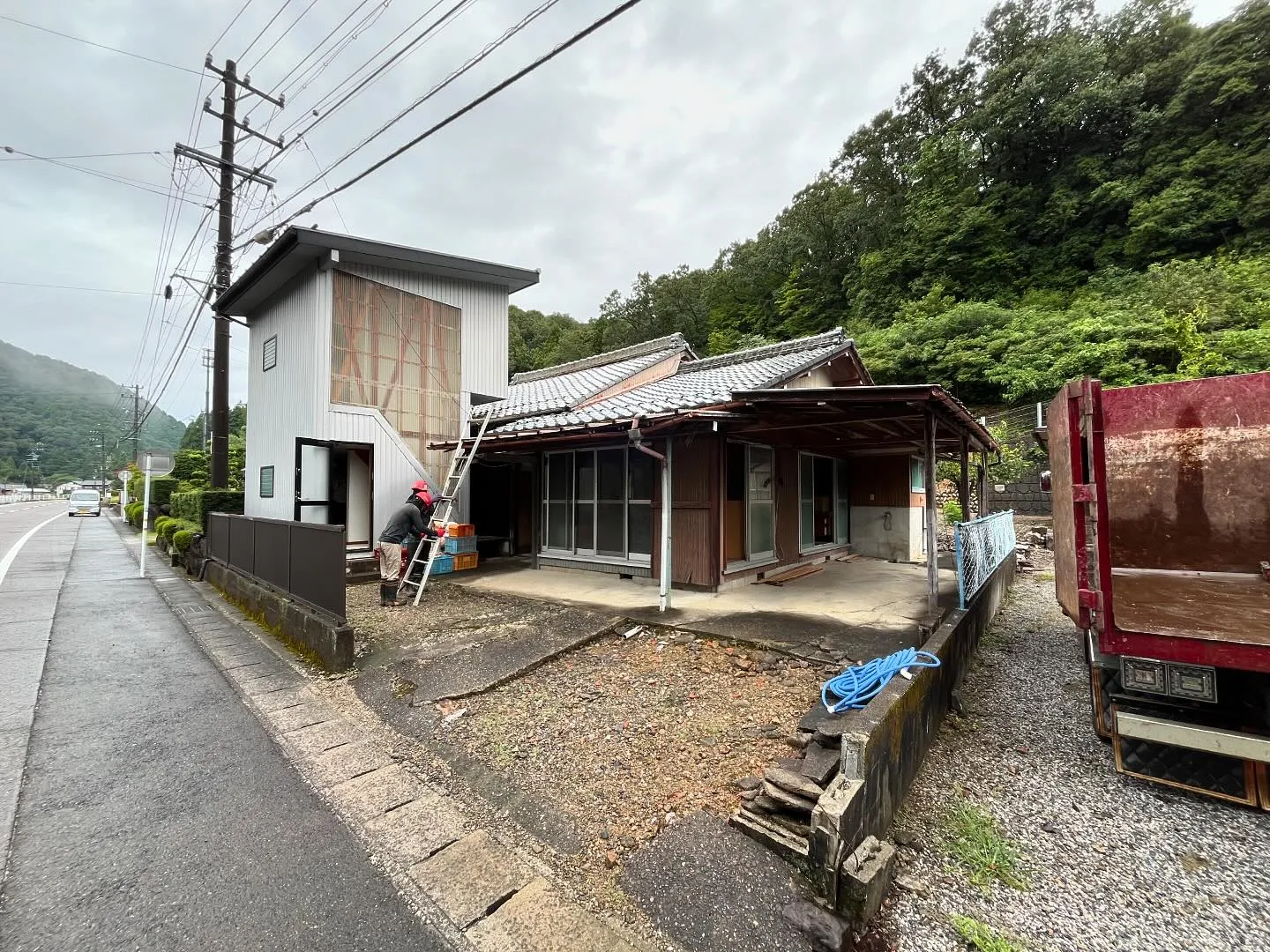 #山県市　空き家解体　